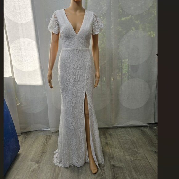 Lulus Your Hand in Mine White Lace Flutter Sleeve Maxi Dress. Size S - Picture 5 of 15